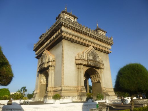 Patuxai Monument