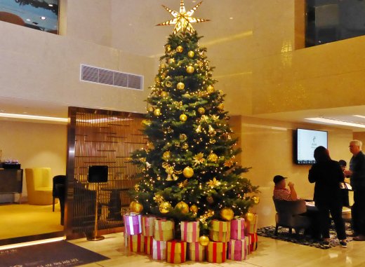 Lobby Christmas Tree