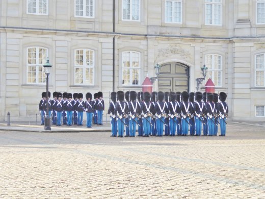 Changing of the Guards, Amalienborg
