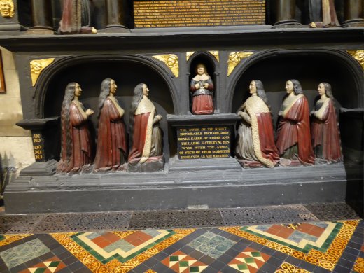 St. Patrick's Cathedral - Figurines