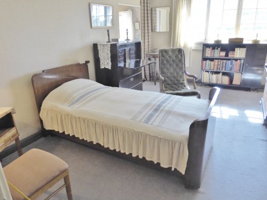 Sibeleus Bedroom & Study