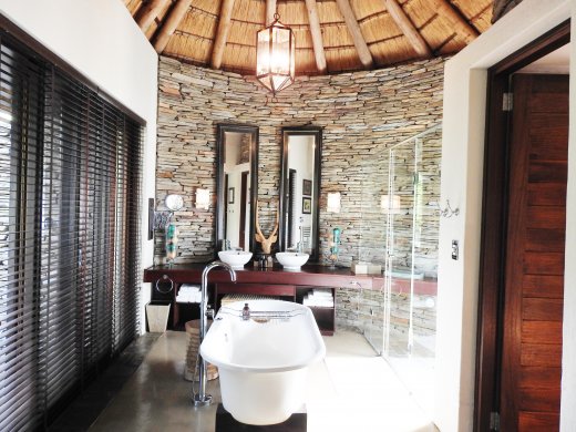 Our Abode - What a tub!