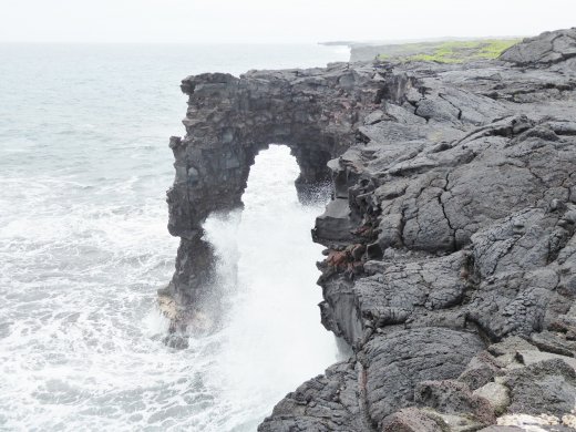 Volcanoes NP.Holei Sea Arch
